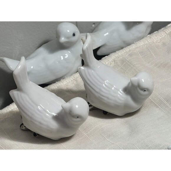 White Ceramic Clip on Birds Christmas Tree Ornament 2 ea Vtg Wreath Decor Crafts - Picture 12 of 12